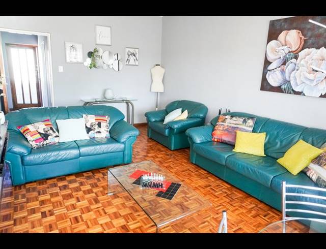 2 BEDROOM APARTMENT FOR SALE IN LEMOENKLOOF